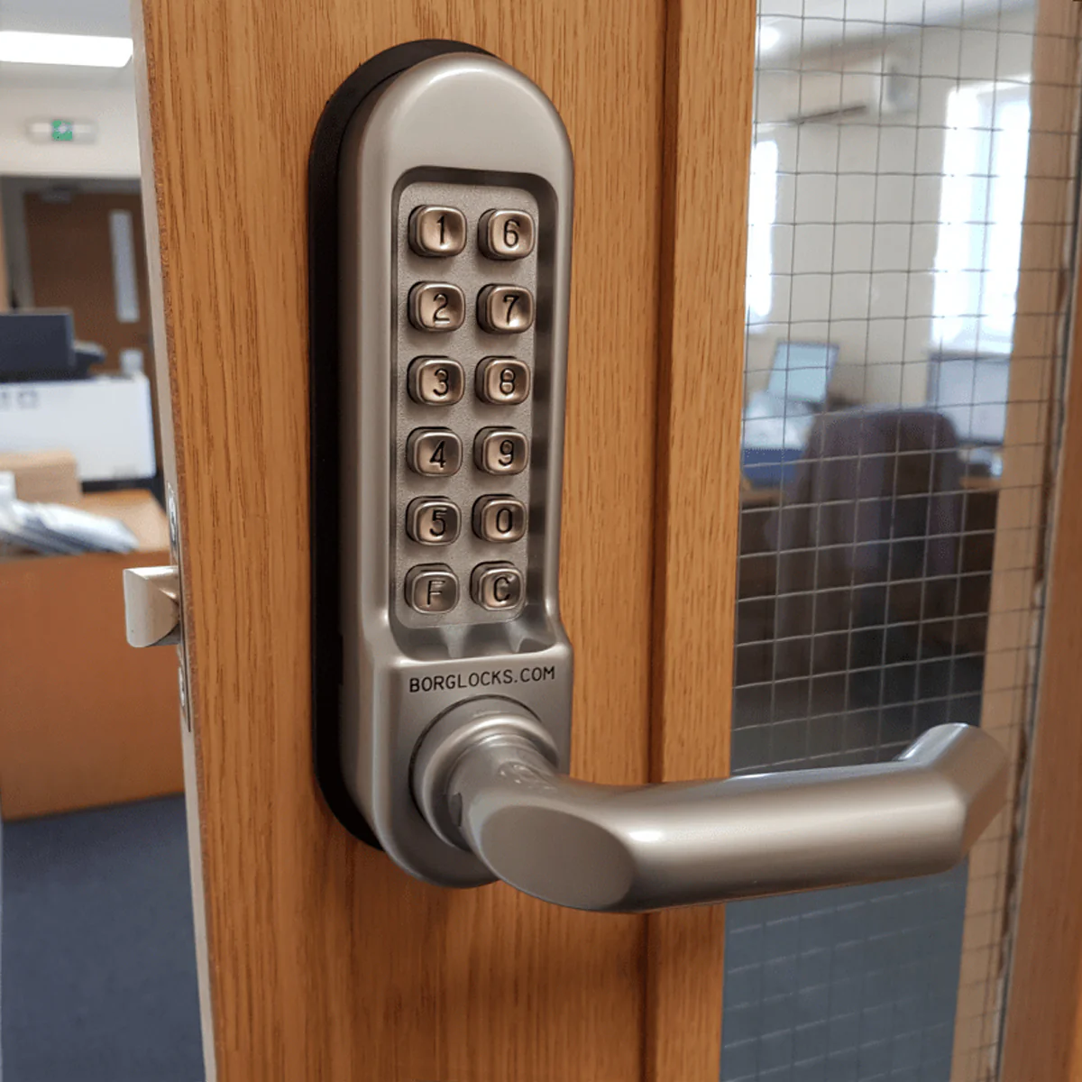 Borg Digital Door Lock Keyless Entry External Grade Polished Chrome BL5001MG - Image 2