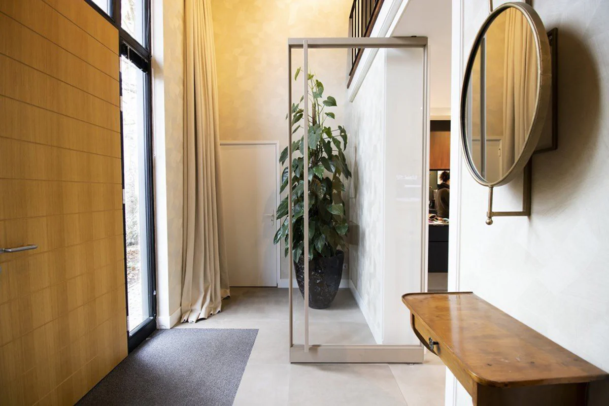 FritsJurgens System M+ Concealed Top Pivot with Standard Floor Plate - Image 9