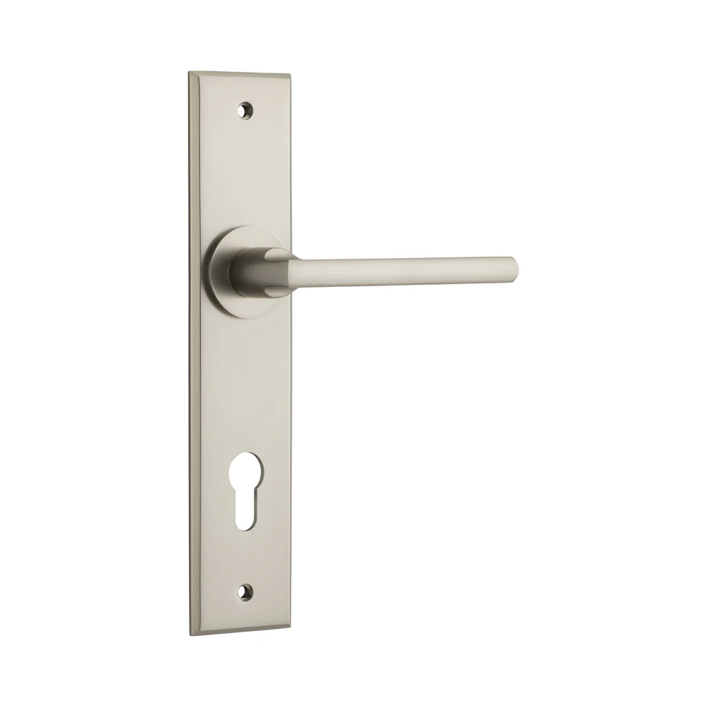 Iver Baltimore Door Lever Handle on Chamfered Backplate Satin Nickel - Image 4