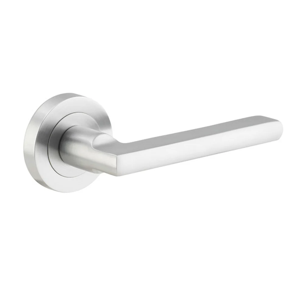 Iver Baltimore Door Lever Handle on Round Rose - Image 9