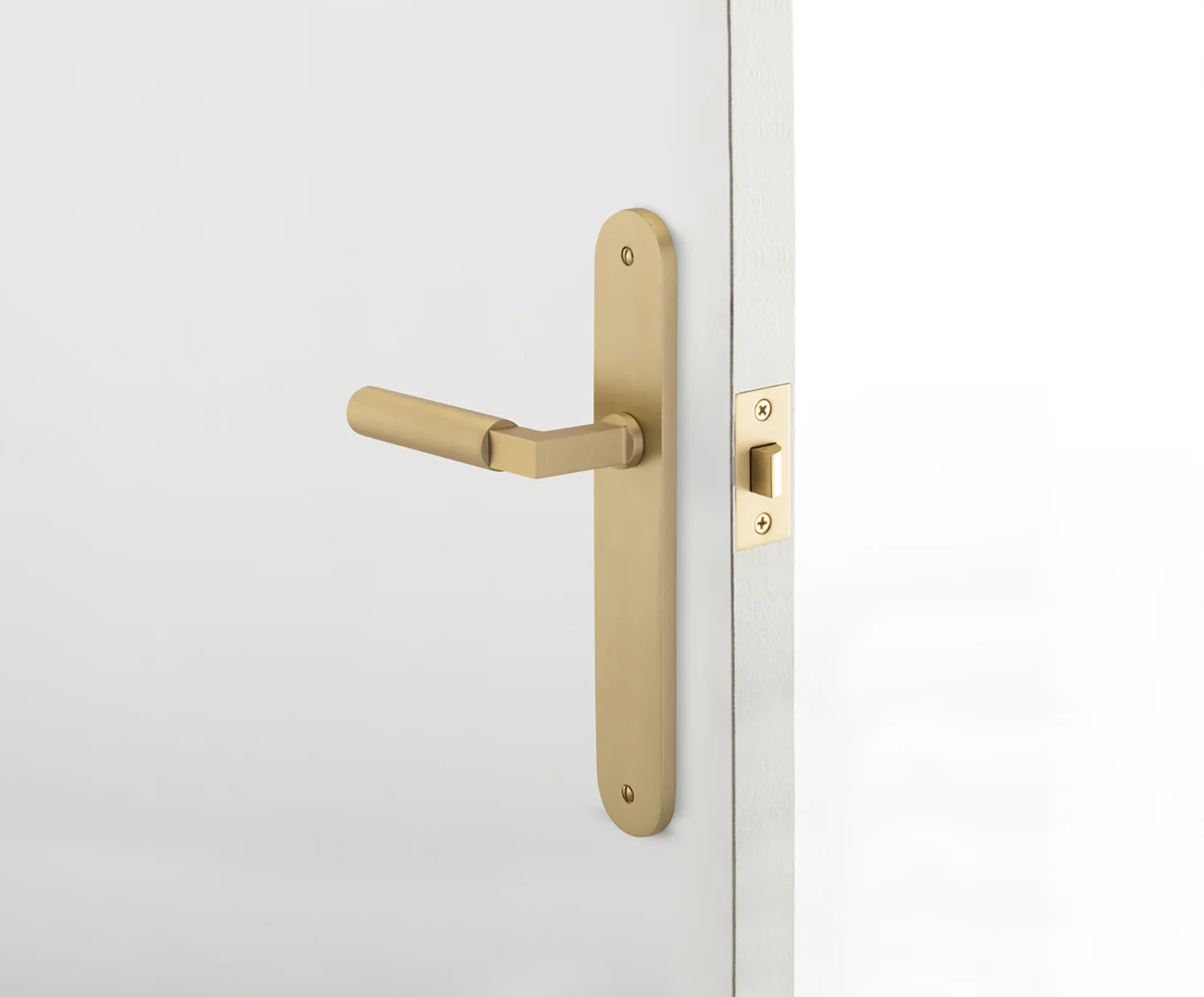 Iver Berlin Door Lever Handle on Oval Backplate Brushed Chrome - Image 3