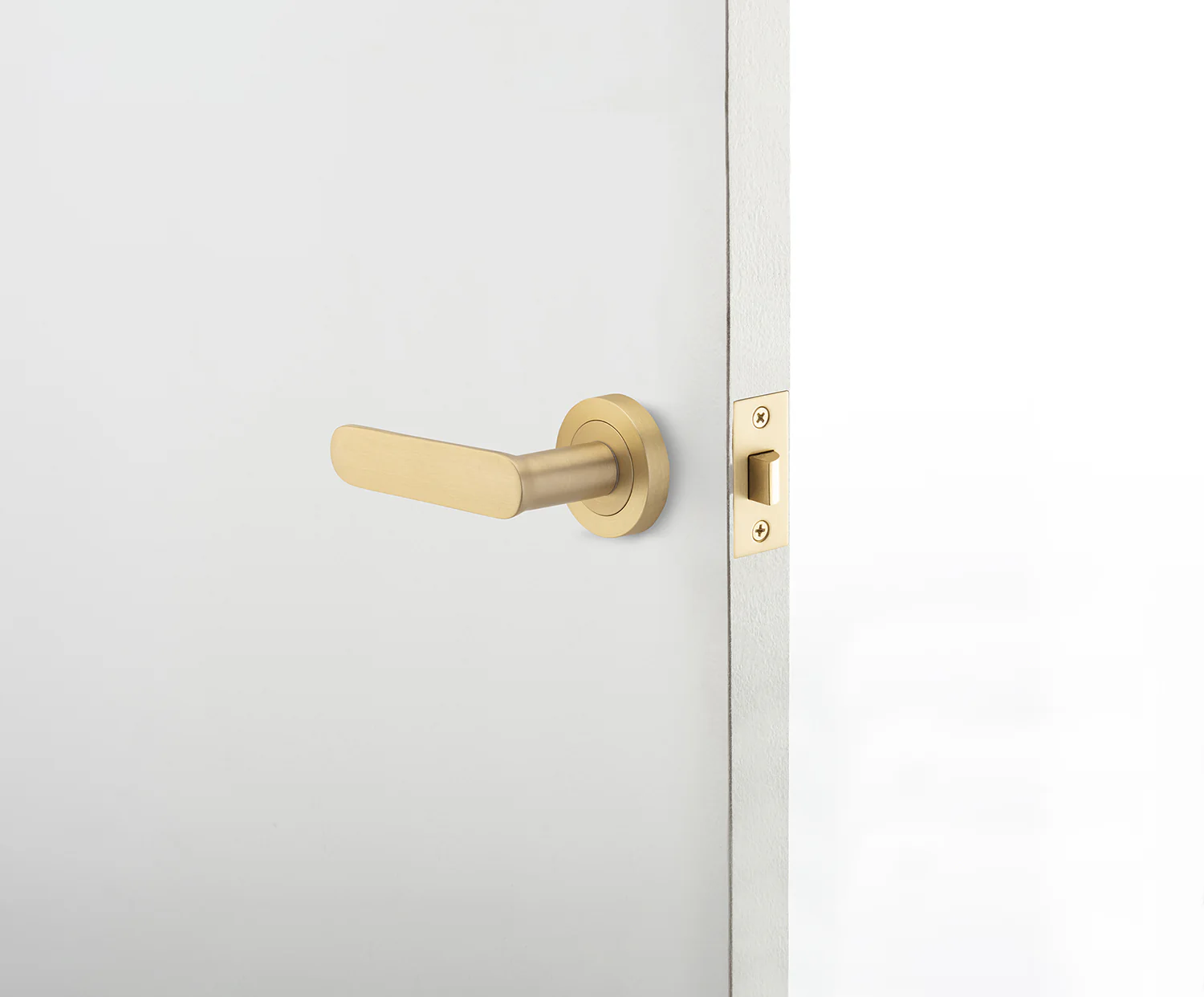 Iver Bronte Door Lever on Round Rose Passage - Image 2