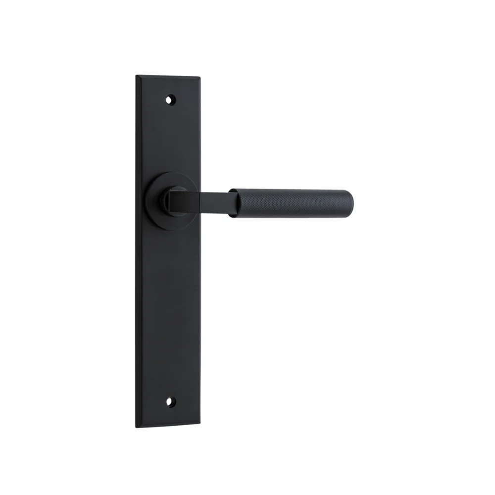 Iver Brunswick Door Lever Handle on Chamfered Backplate Matt Black - Image 4