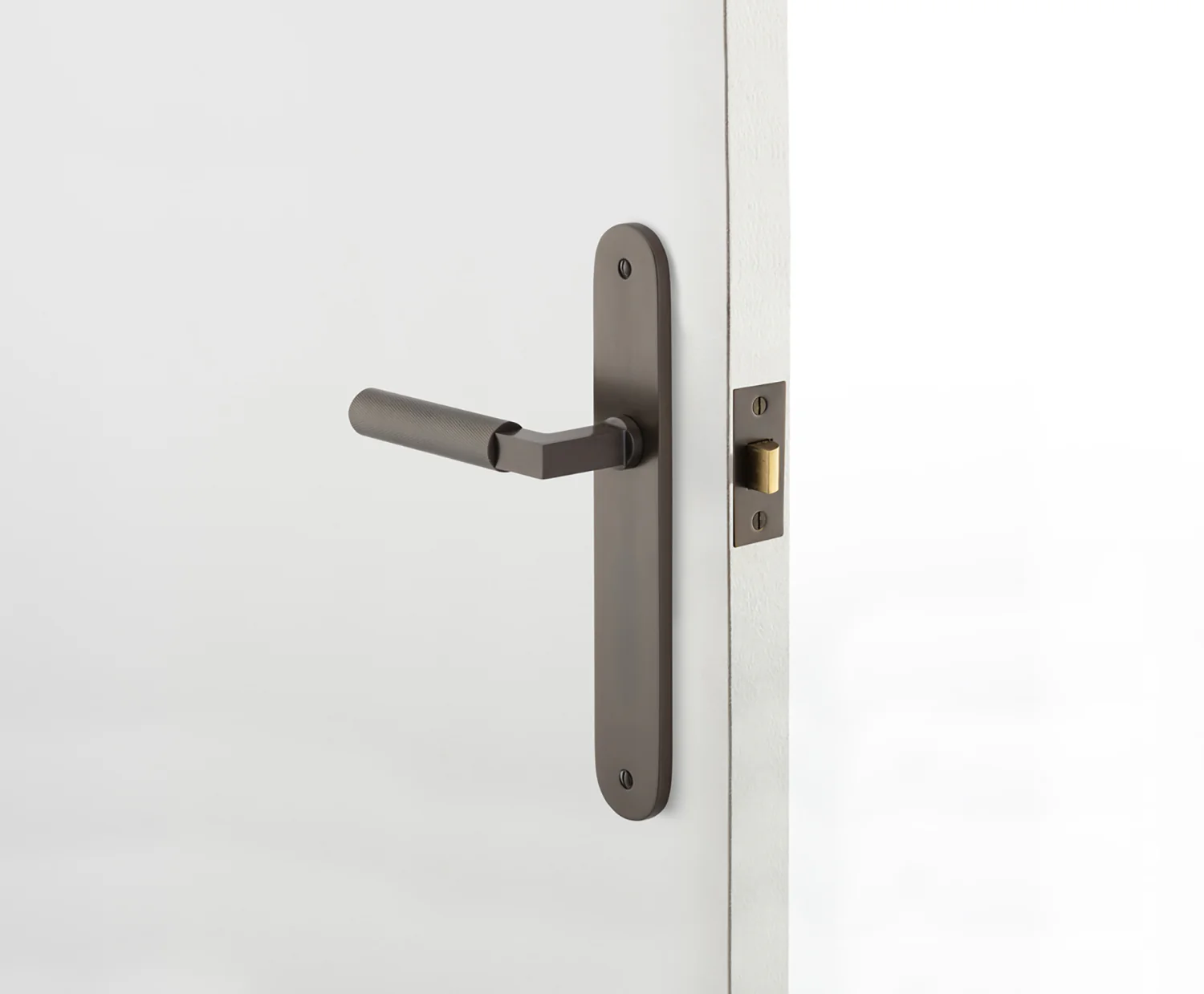 Iver Brunswick Door Lever Handle on Oval Backplate Polished Chrome - Image 3