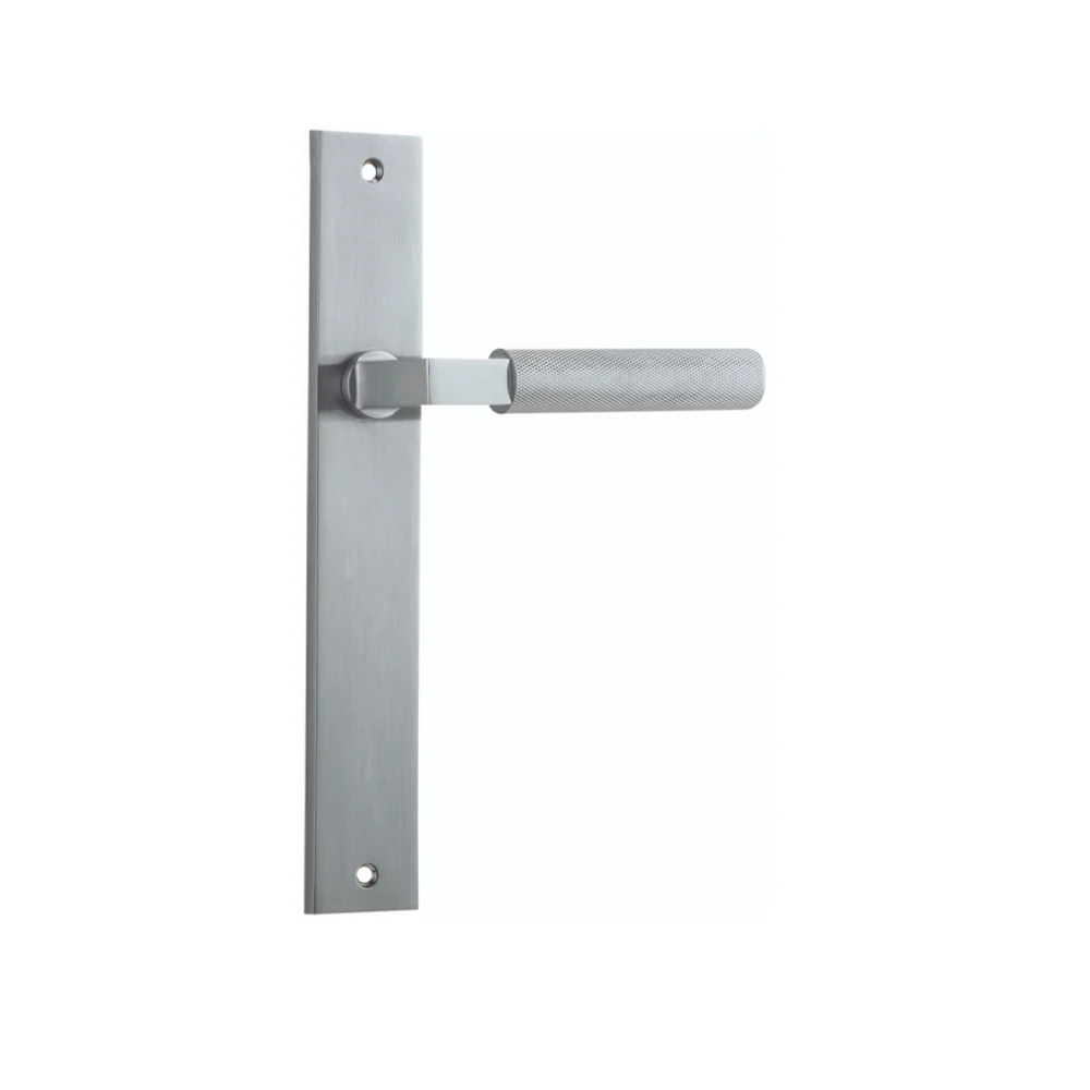 Iver Brunswick Door Lever Handle on Rectangular Backplate Brushed Chrome - Image 4