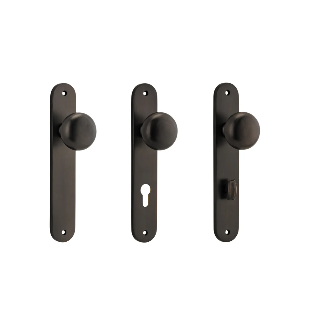 Iver Cambridge Door Knob on Oval Backplate Signature Brass