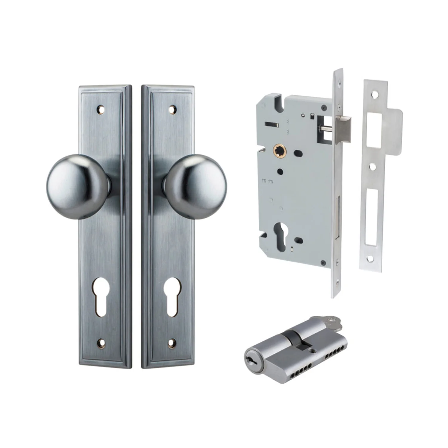 Iver Cambridge Door Knob on Stepped Backplate Entrance Kit Key/Key - Available in Various Finishes - Image 5