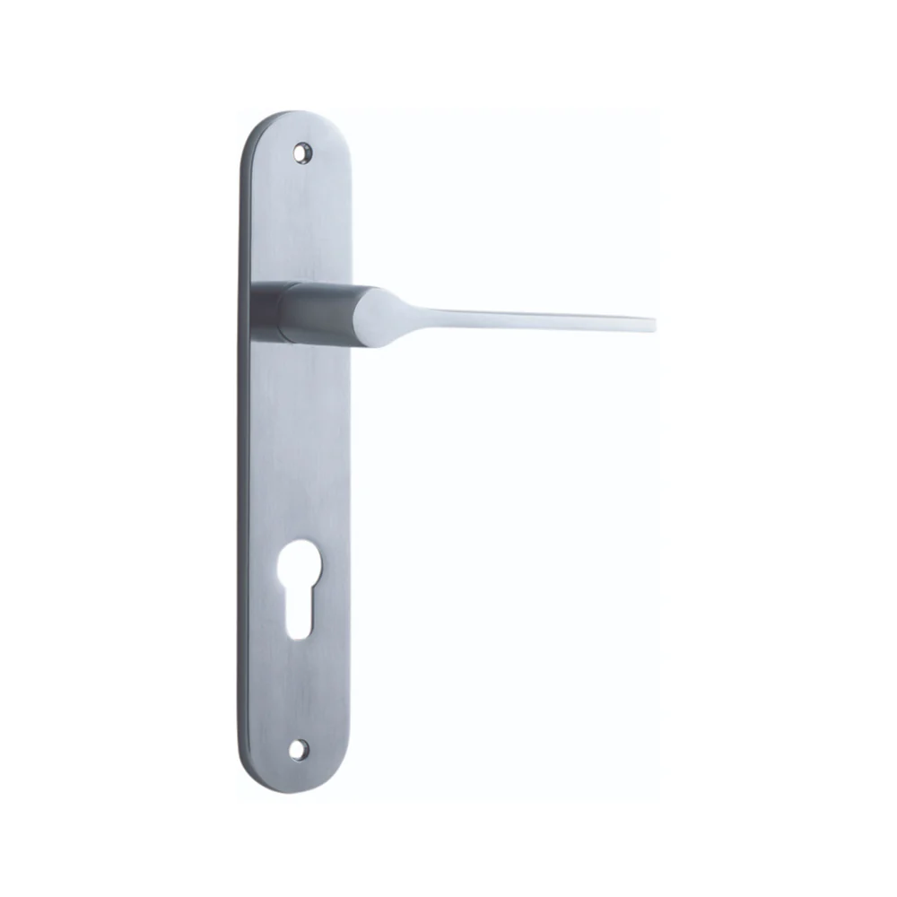 Iver Como Door Lever Handle on Oval Backplate Brushed Chrome - Image 4