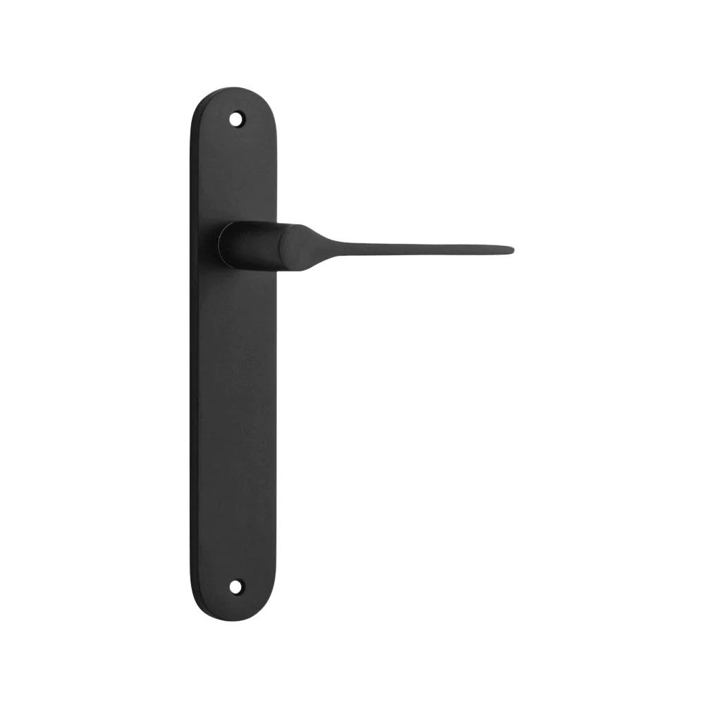 Iver Como Door Lever Handle on Oval Backplate Matt Black - Image 5