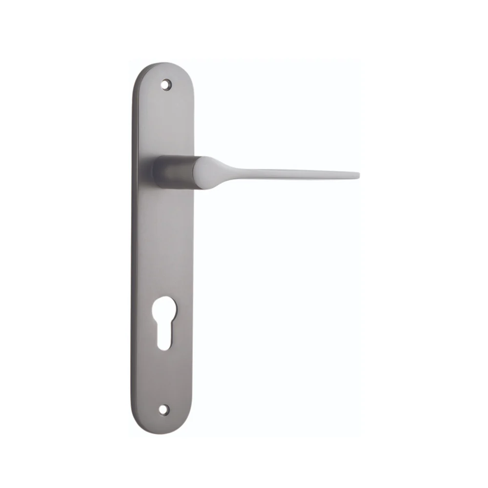 Iver Como Door Lever Handle on Oval Backplate Satin Nickel - Image 4