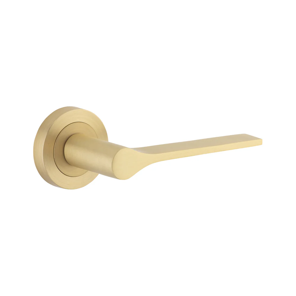 Iver Como Door Lever Handle on Round Rose Passage - Image 10