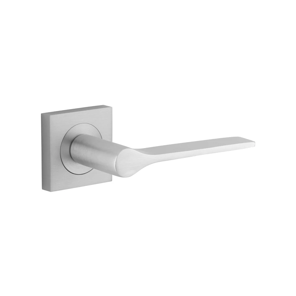 Iver Como Door Lever Handle on Square Rose Passage - Image 8