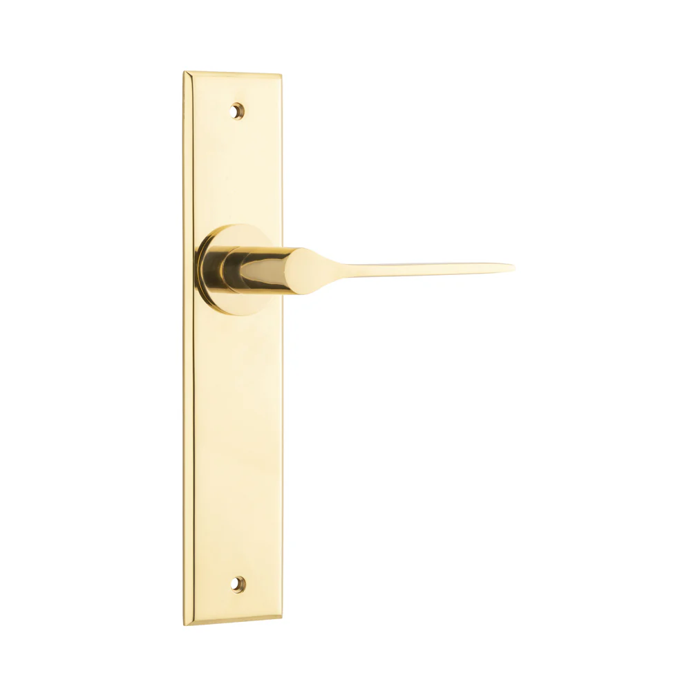 Iver Como Door Lever Handle on Chamfered Backplate Polished Brass - Image 2