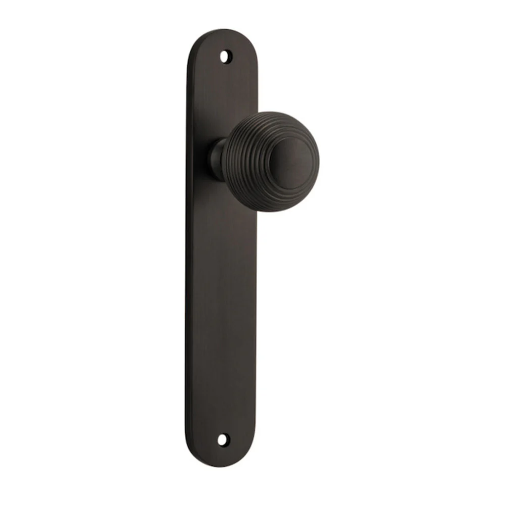 Iver Guildford Door Knob on Oval Backplate Signature Brass - Image 3