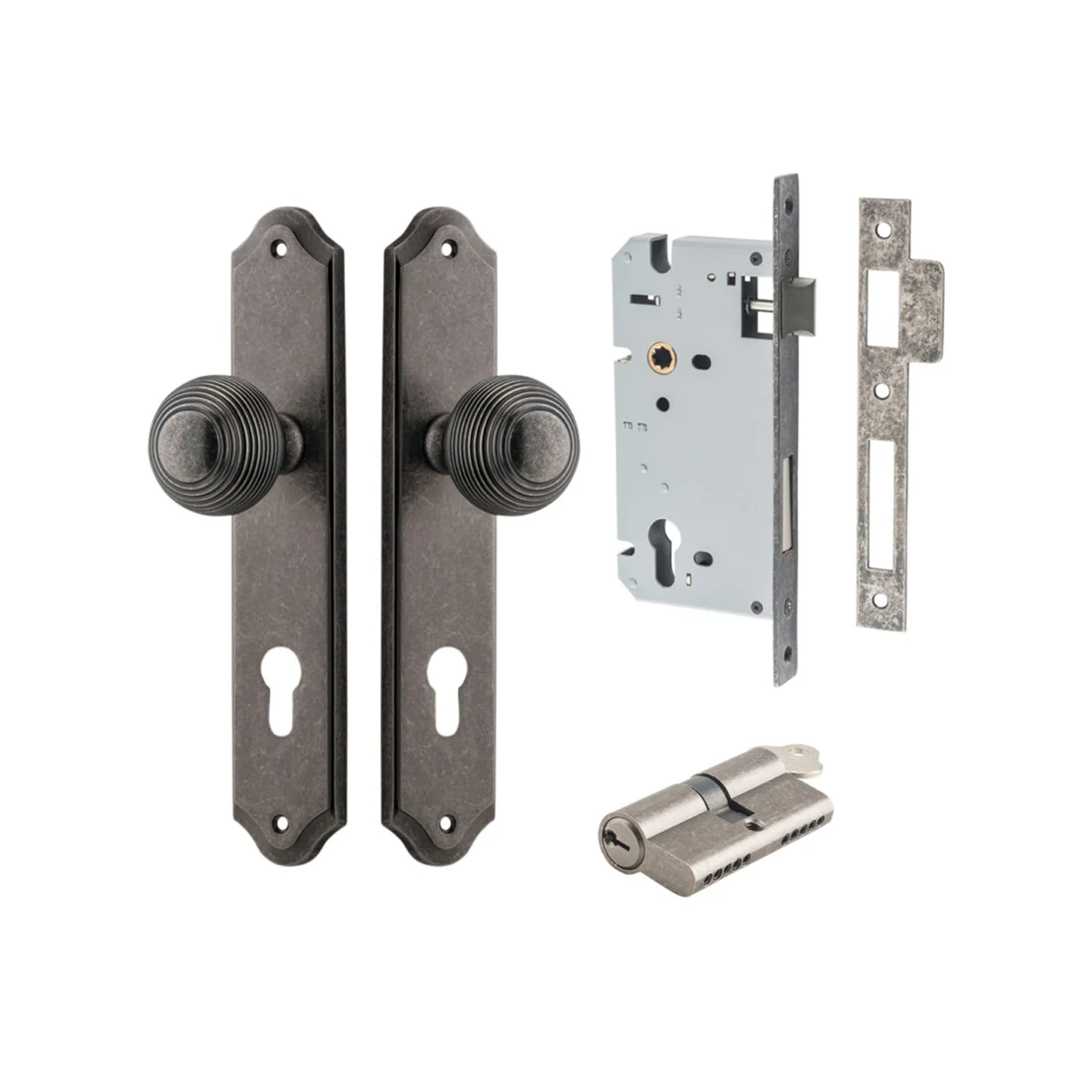Iver Guildford Door Knob on Shouldered Backplate Entrance Kit Key/Key - Image 6