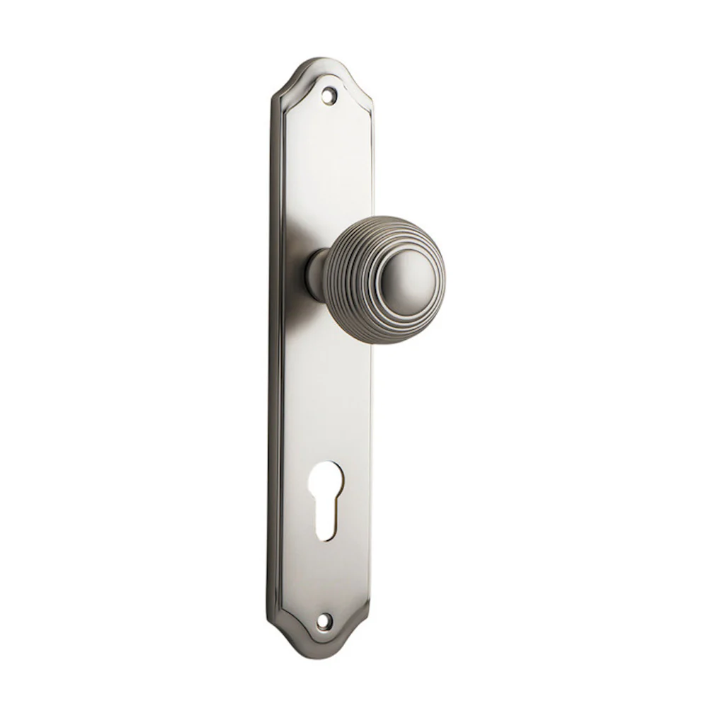 Iver Guildford Door Knob on Shouldered Backplate Satin Nickel - Image 3