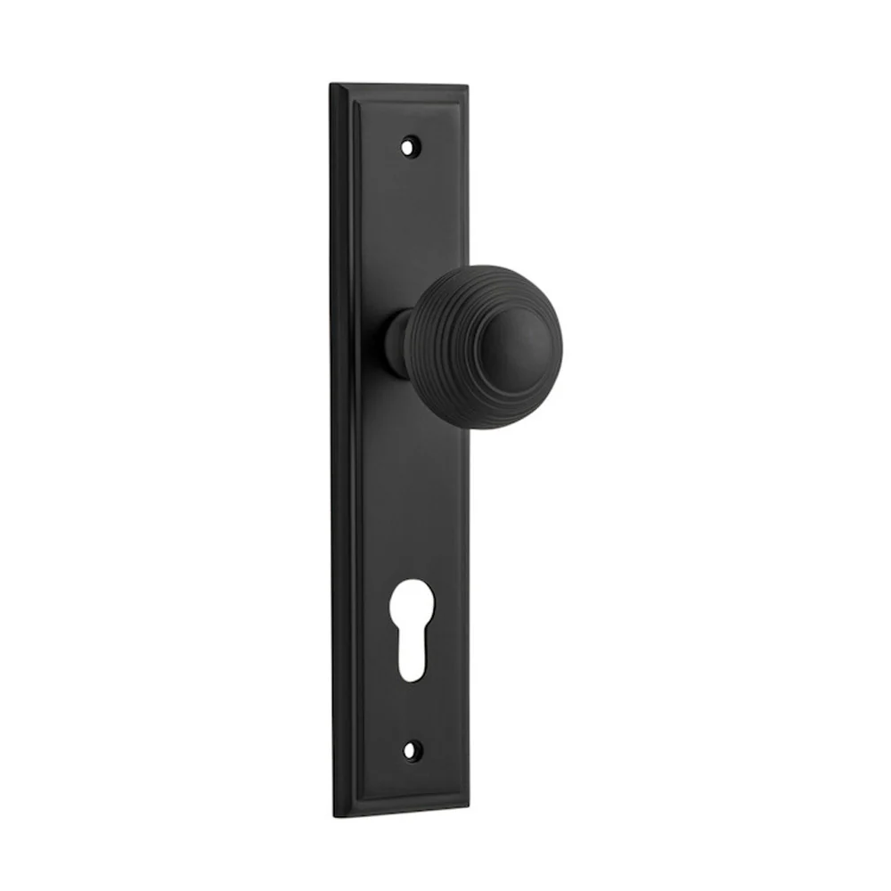 Iver Guildford Door Knob on Stepped Backplate Matt Black - Image 3