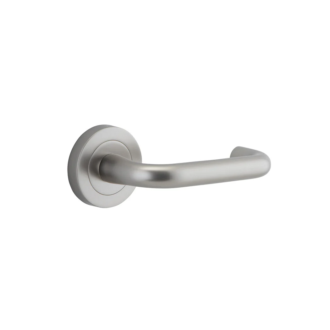 Iver Oslo Lever Door Handle On Round Rose - Image 10