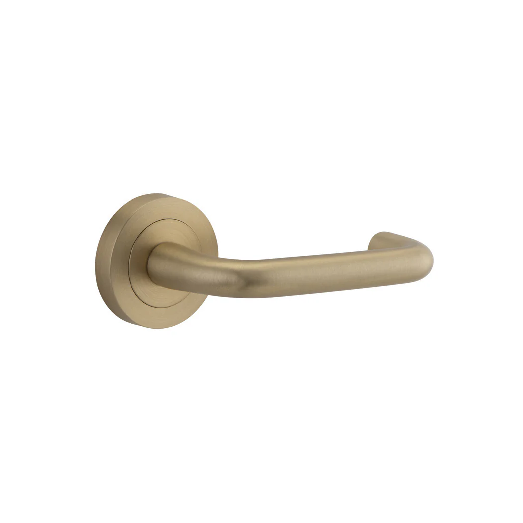 Iver Oslo Lever Door Handle On Round Rose - Image 7