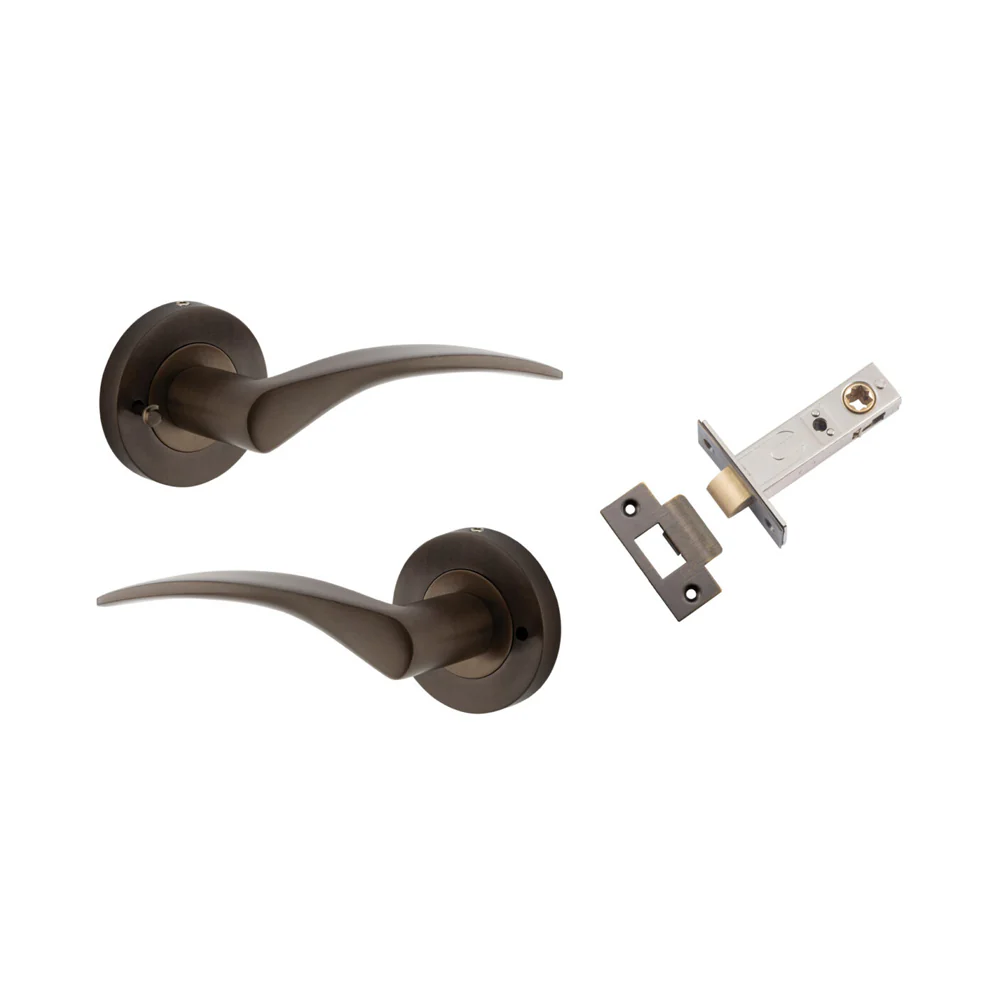 Iver Oxford Door Lever Handle on Round Rose Inbuilt Privacy - Image 2