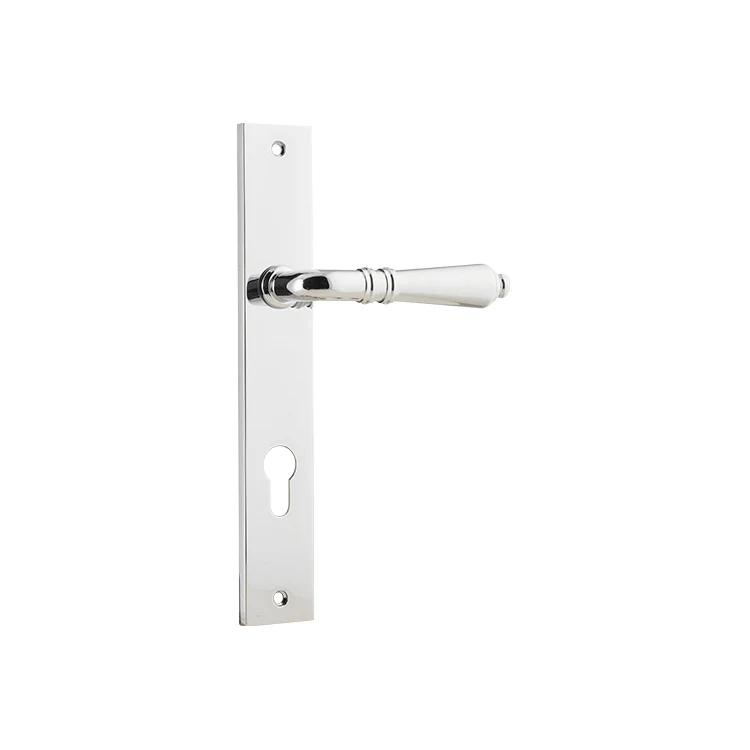 Iver Sarlat Lever Door Handle on Rectangular Backplate Chrome Plated - Image 3