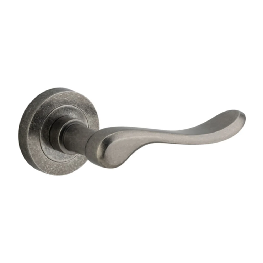 Iver Stirling Door Lever Handle on Round Rose - Image 9