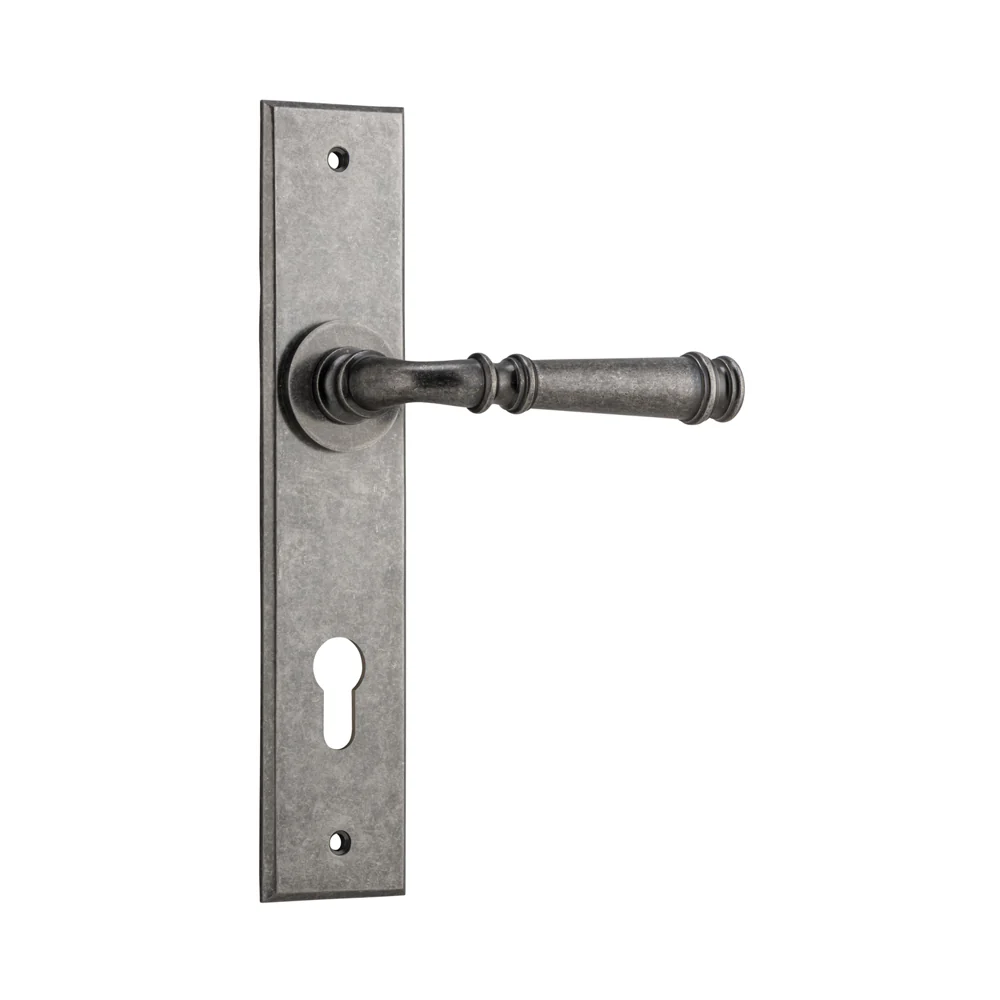 Iver Verona Door Lever Handle on Chamfered Backplate Distressed Nickel - Image 4