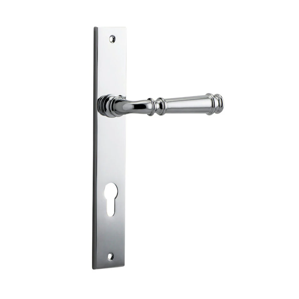 Iver Verona Door Lever Handle on Rectangular Backplate Chrome Plated - Image 3
