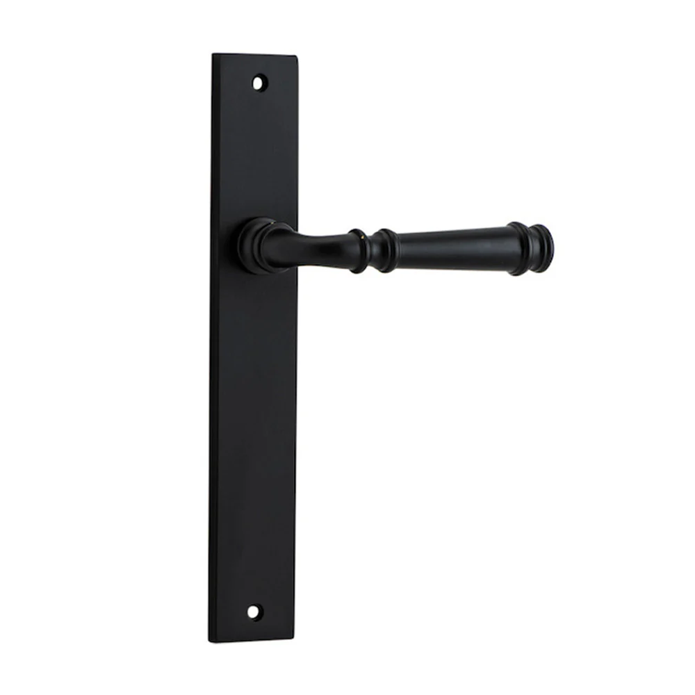 Iver Verona Door Lever Handle on Rectangular Backplate Matt Black - Image 2