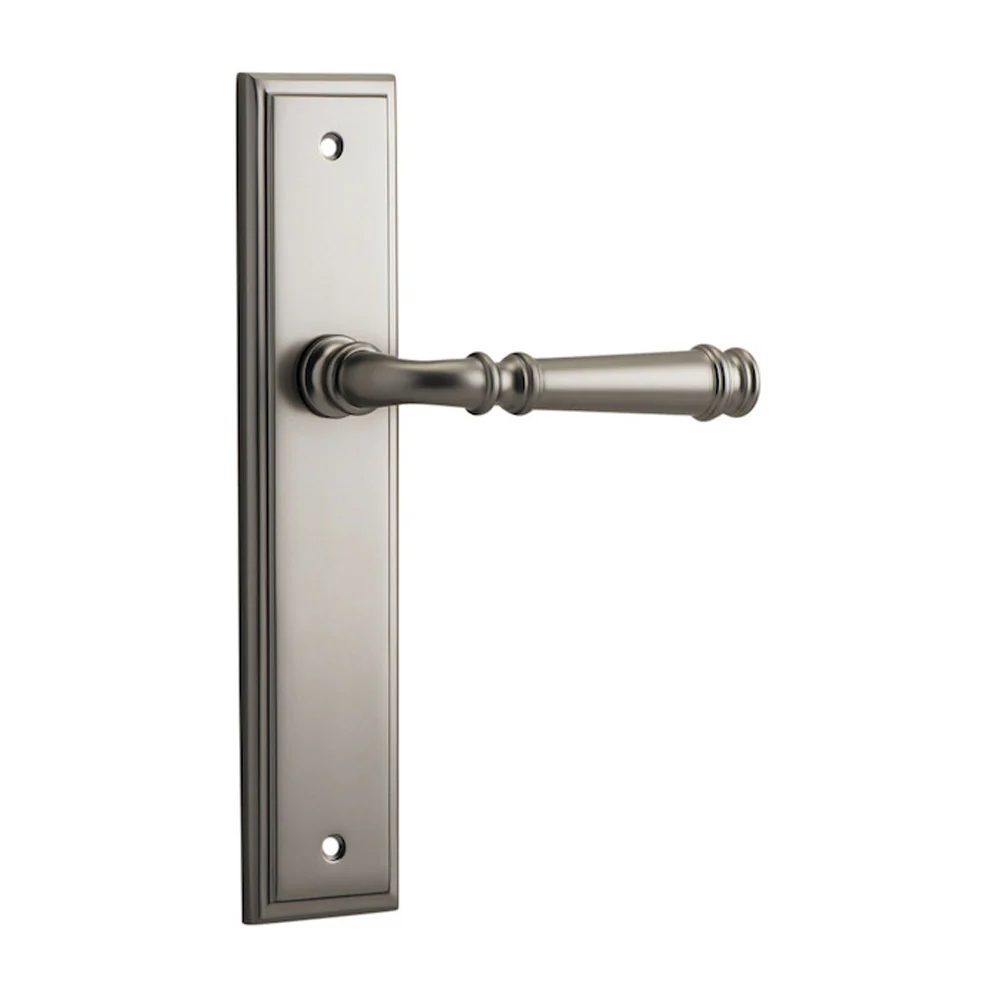 Iver Verona Door Lever Handle on Stepped Backplate Satin Nickel - Image 2