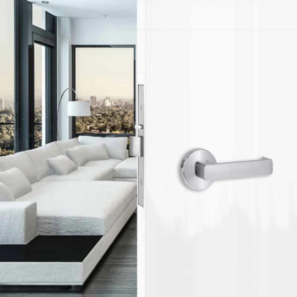 Lockwood Door Handle 1370 Series 76 Lever on Round Rose Full Set Satin Chrome 1370/1371/76SC - Image 2