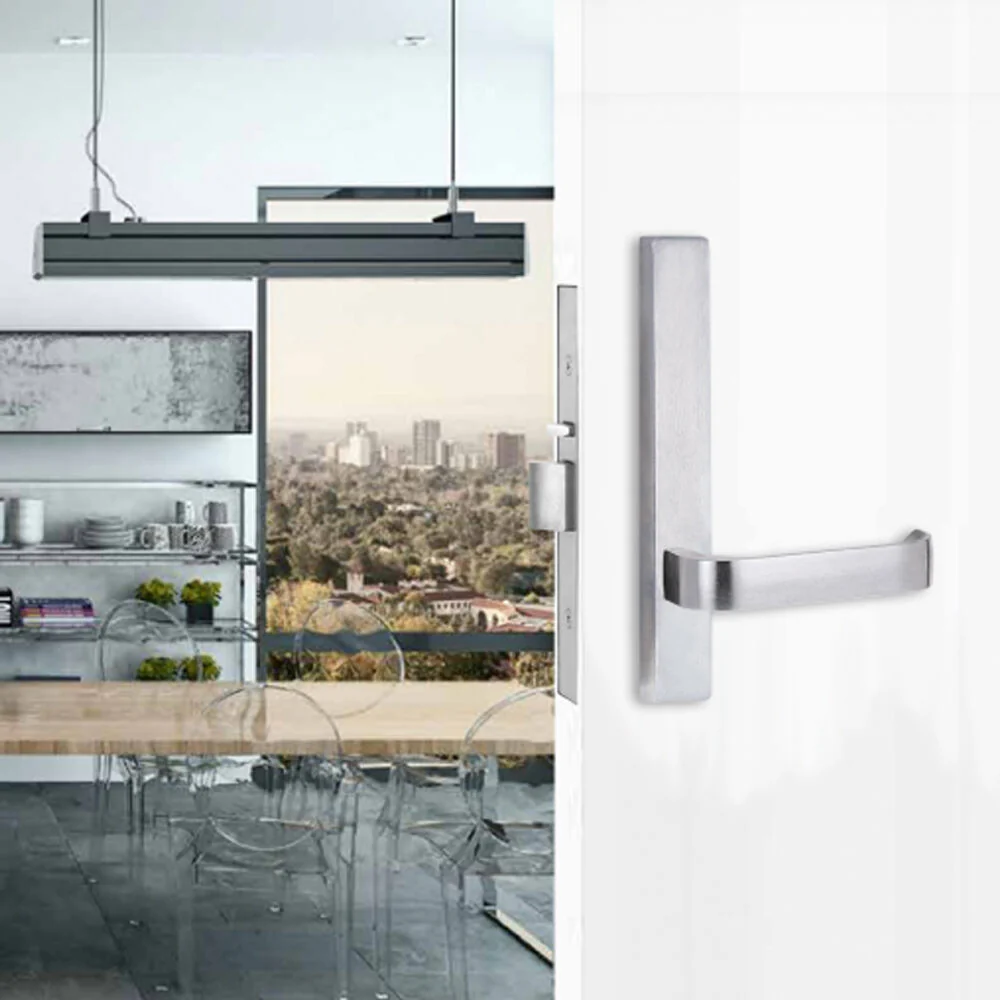 Lockwood Door Handle Square End Plate With 131 Lever Satin Chrome 4805/131SC - Image 2