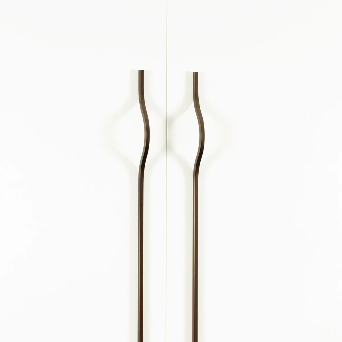 Momo Brave Bow Handle - Available In Various Finishes and Sizes - Image 15