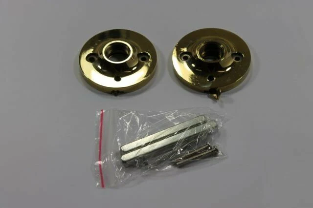 Nidus Door Knob Wentworth Privacy Set Gold w/ Latch WDFGDPAMRG - Image 4
