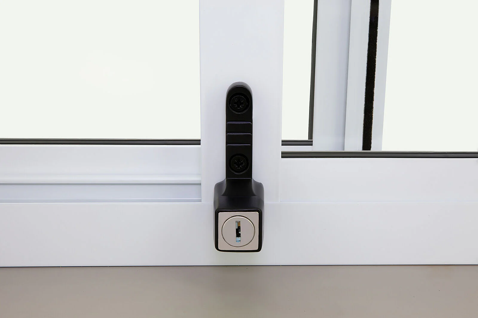 Remsafe Window Restrictor Aluminium Sliding Window - Available in Various Finishes - Image 3