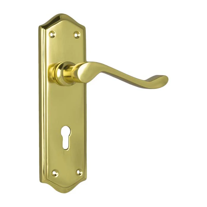 Tradco Henley Lever Door Handle on Shouldered Backplate Polished Brass - Image 5