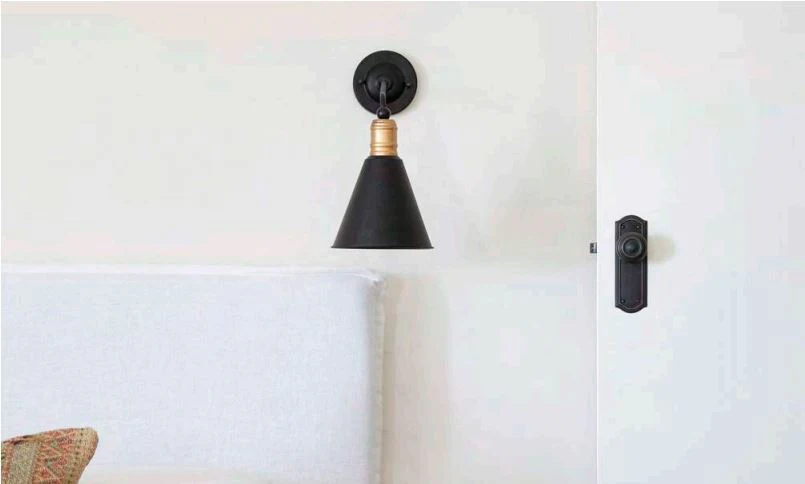 Tradco Kensington Door Knob on Backplate Matt Black - Image 2